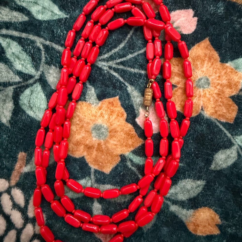 Vintage Glass Beaded Red Necklace